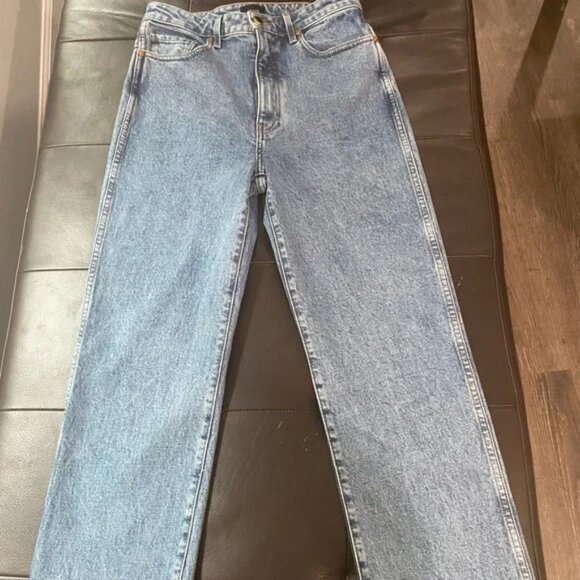 Khaite Abigail Style white wash jean - Picture 1 of 4